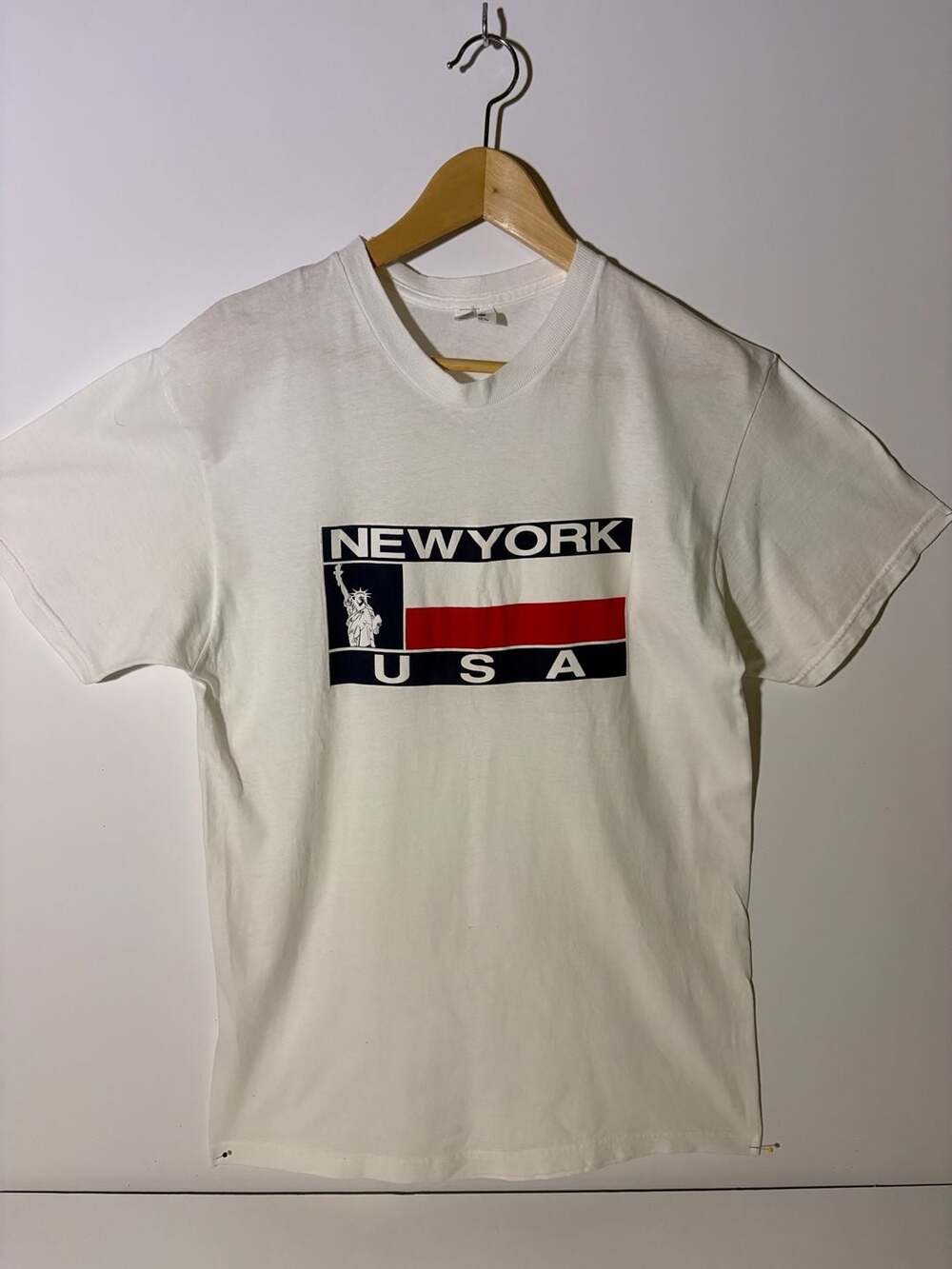 Fruit of the Loom New York USA Graphic T-Shirt Large White